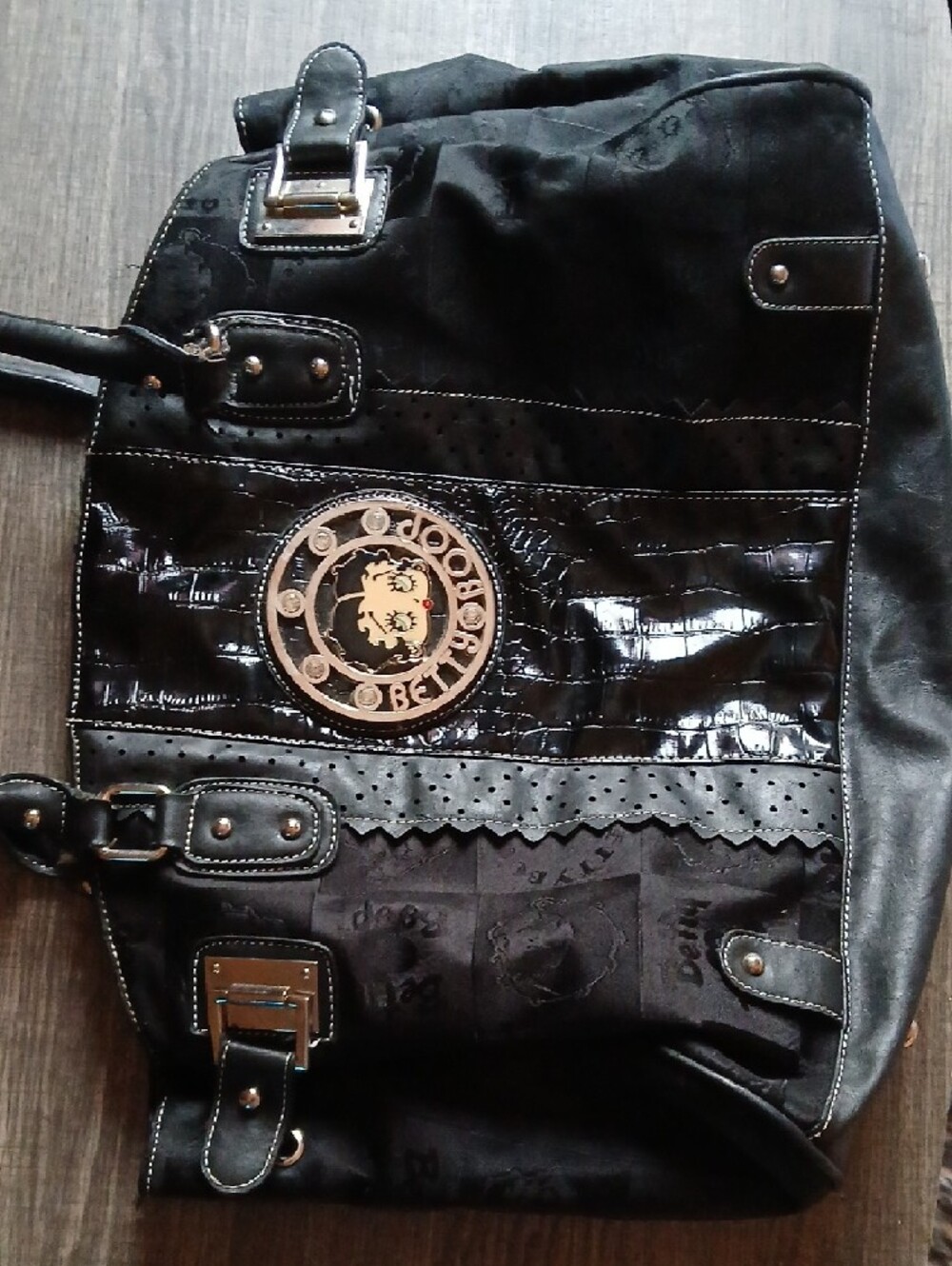 Betty Boop Black Patent Tote with Enamel Character Medallion - Picture 2 of 4